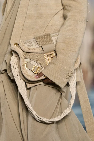 Look 104